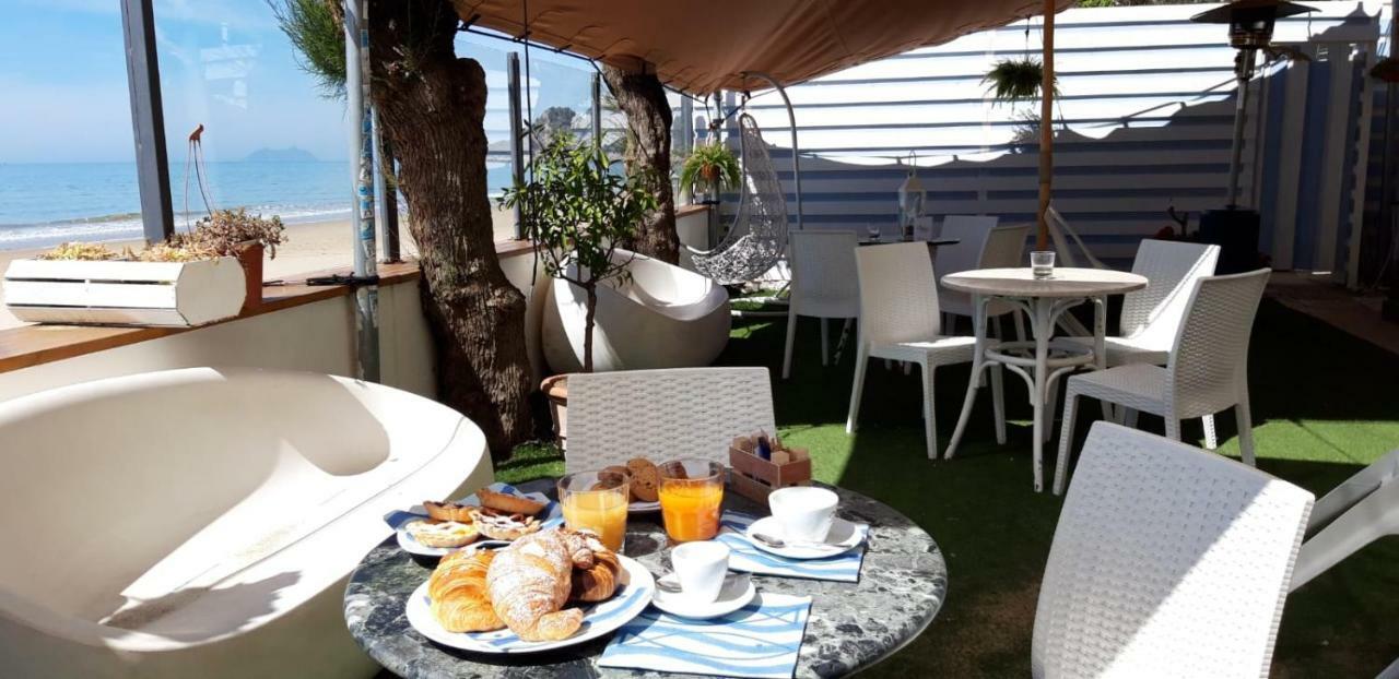 Bungalow Minonthebeach Gaeta Bagian luar foto